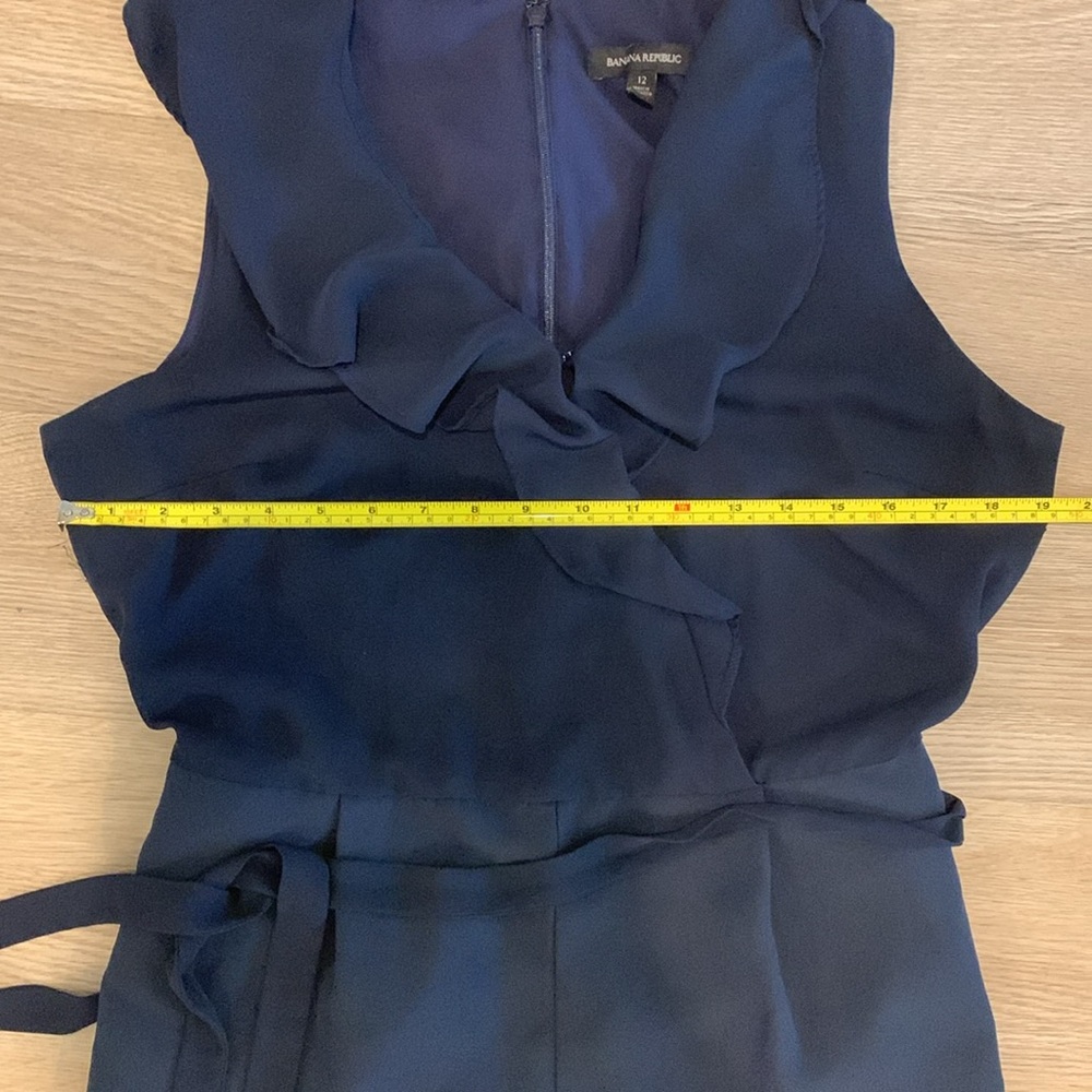 Banana Republic V Neck Ruffled Jumpsuit Navy Blue Size 12 - Picture 7 of 9